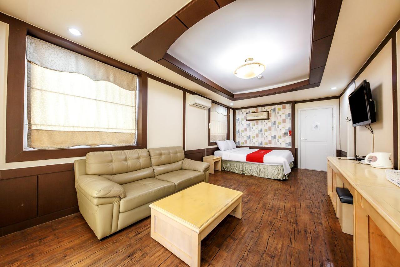 בוריאונג Drama Motel מראה חיצוני תמונה