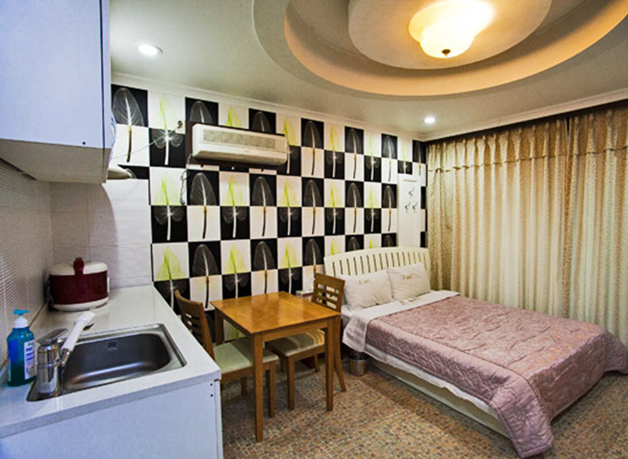 בוריאונג Drama Motel מראה חיצוני תמונה