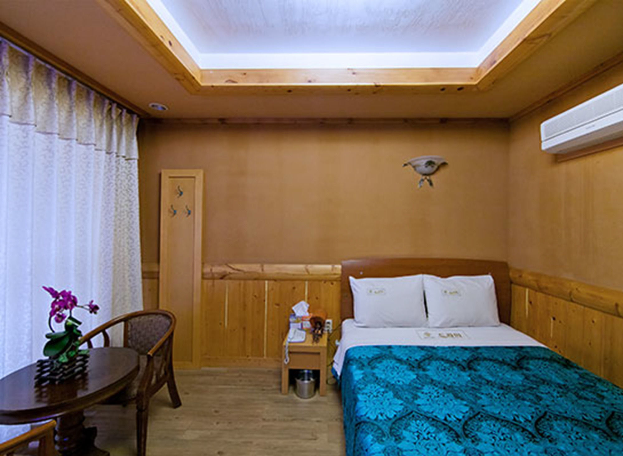 בוריאונג Drama Motel מראה חיצוני תמונה