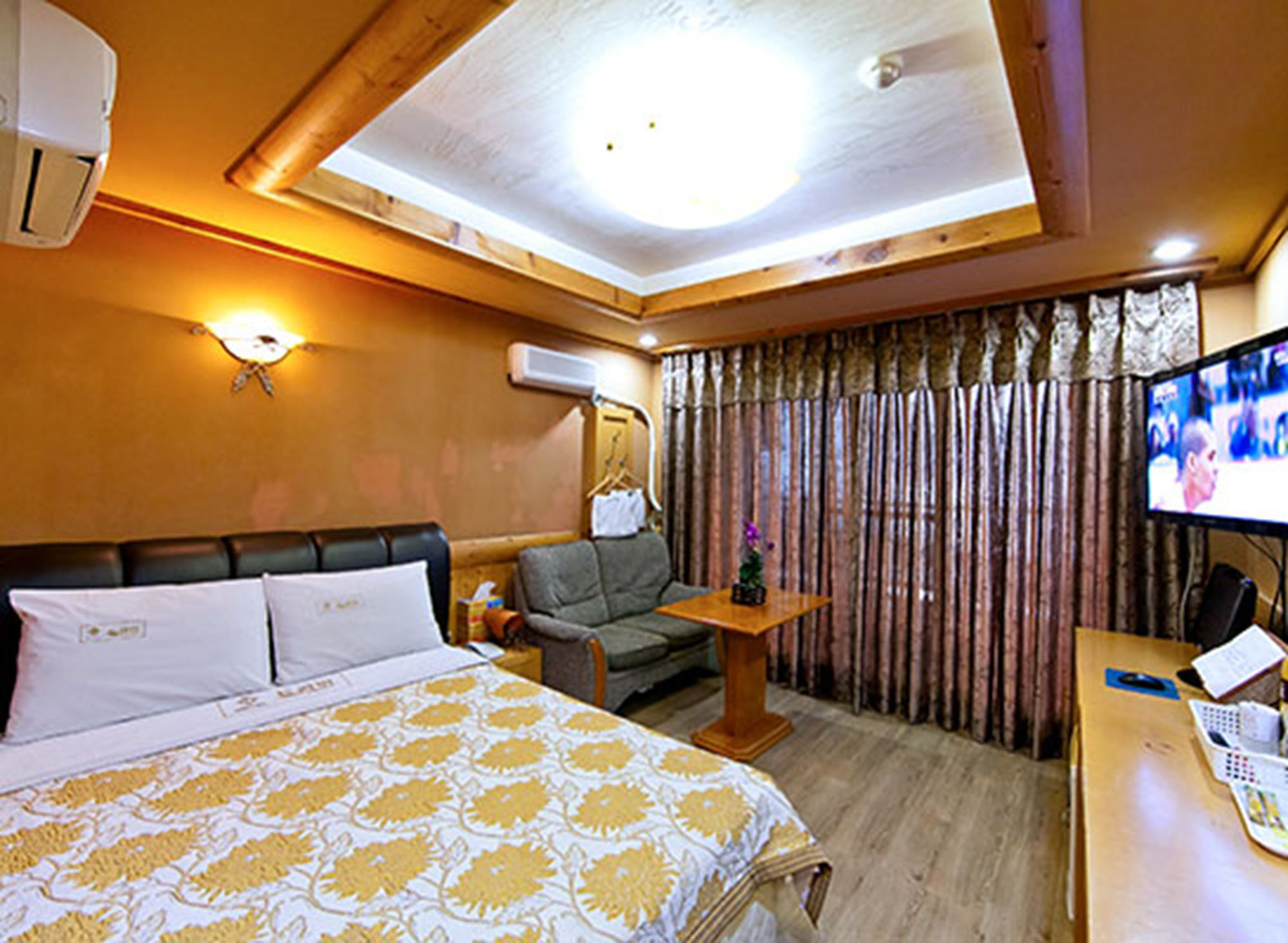 בוריאונג Drama Motel מראה חיצוני תמונה