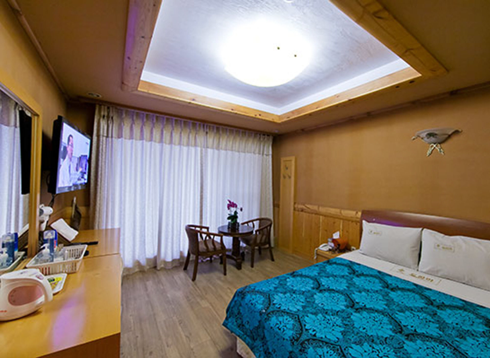 בוריאונג Drama Motel מראה חיצוני תמונה