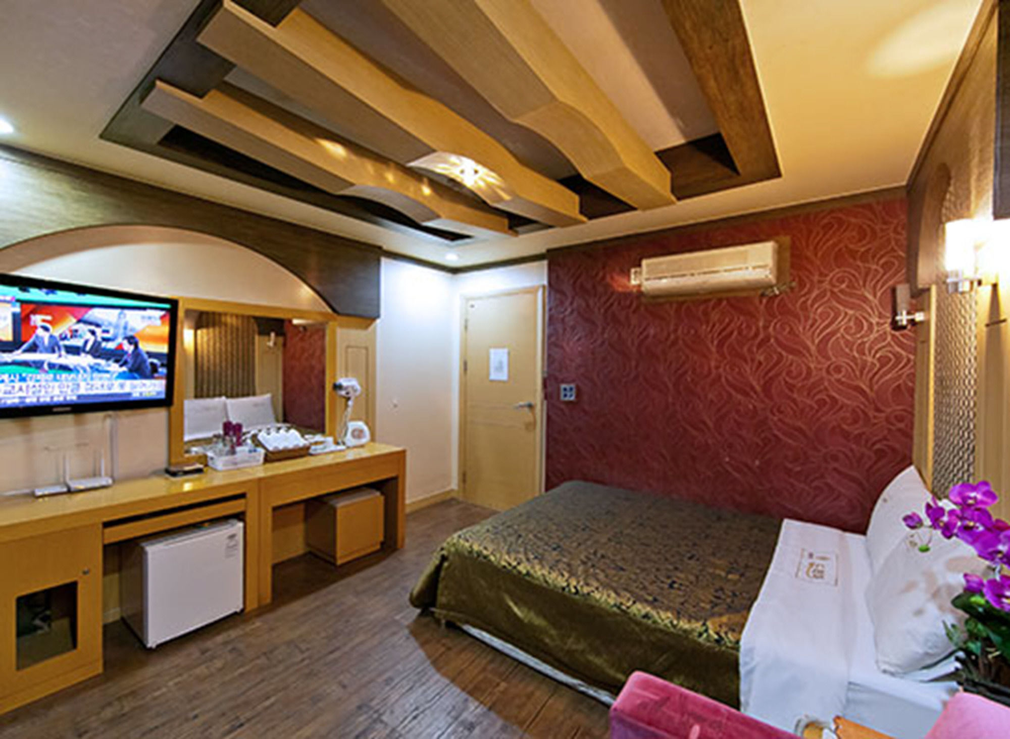בוריאונג Drama Motel מראה חיצוני תמונה