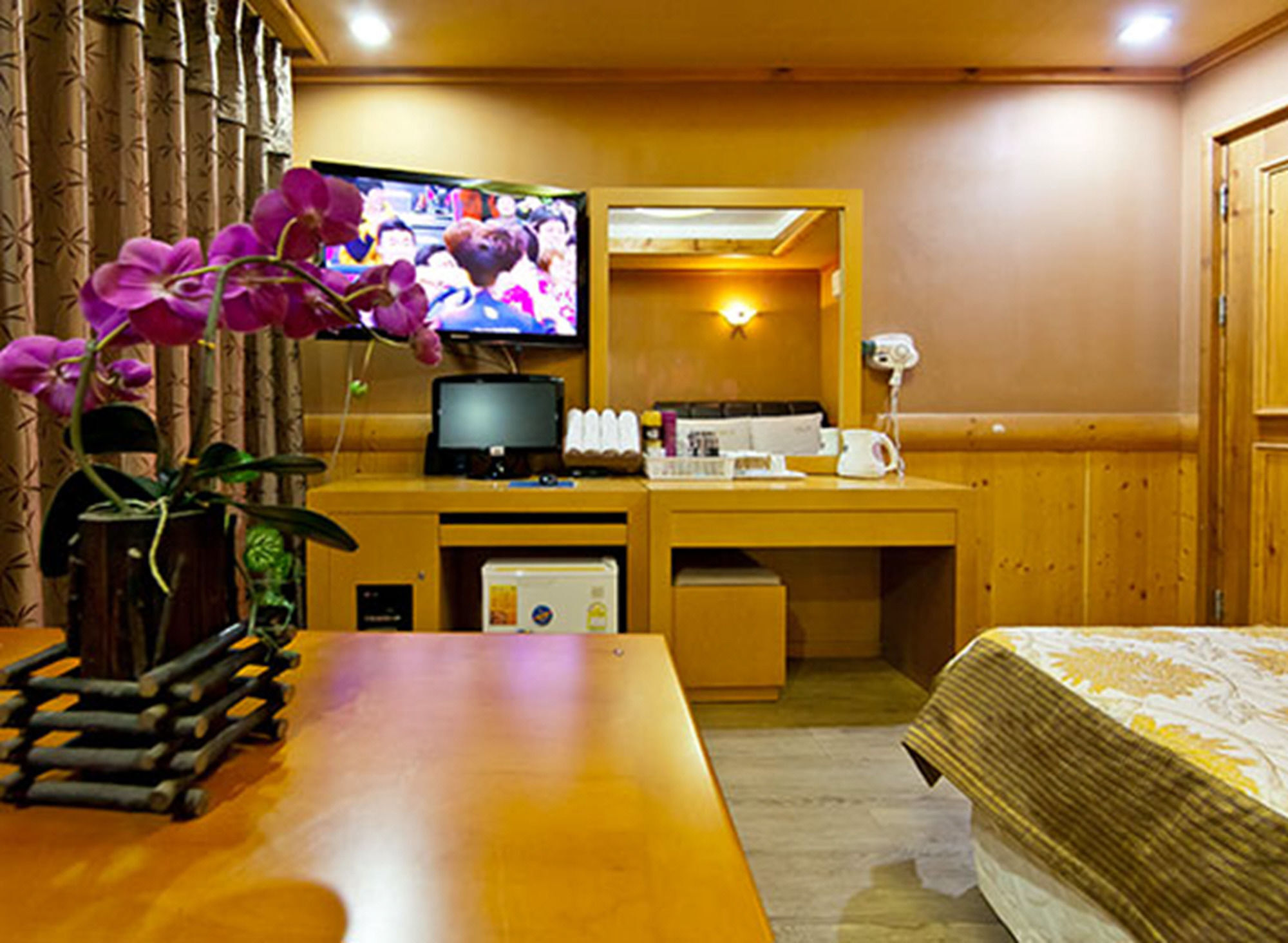 בוריאונג Drama Motel מראה חיצוני תמונה